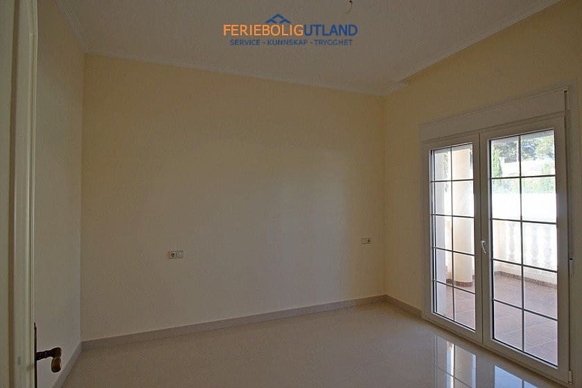 5 makuuhuone Huvila myytävänä paikassa Cabo Roig mukana uima-altaan - 990 000 € (Ref: 10031013)