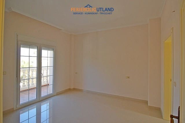 5 makuuhuone Huvila myytävänä paikassa Cabo Roig, Orihuela mukana uima-altaan - 990 000 € (Ref: 10031013)