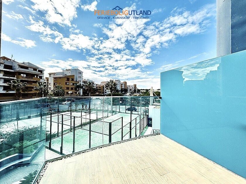 2 soverom Leilighet til salgs i Orihuela Costa med svømmebasseng garasje - € 398 000 (Ref: 10031014)