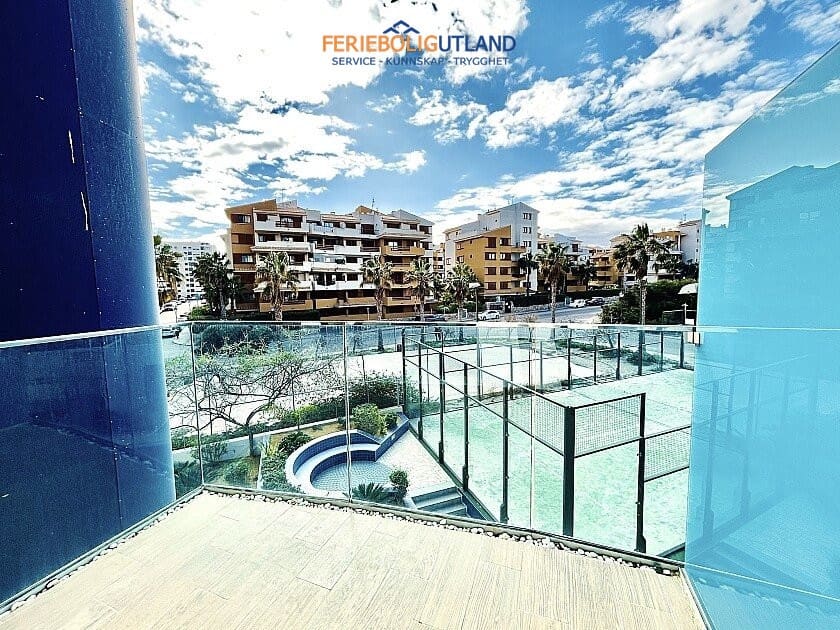 2 soverom Leilighet til salgs i Orihuela Costa med svømmebasseng garasje - € 398 000 (Ref: 10031014)