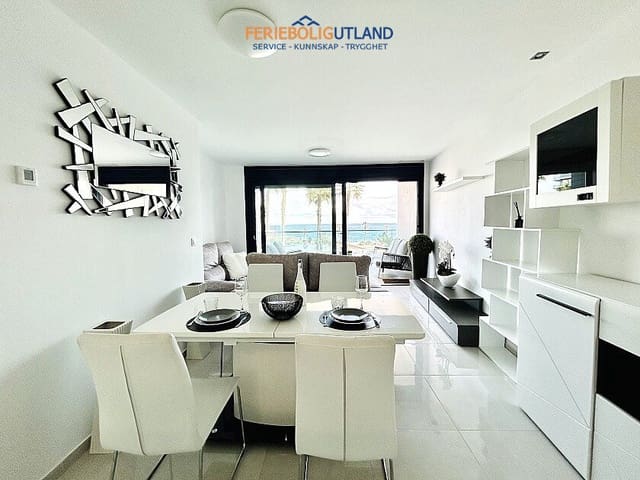 2 soverom Leilighet til salgs i Punta Prima, Orihuela med svømmebasseng garasje - € 398 000 (Ref: 10031014)