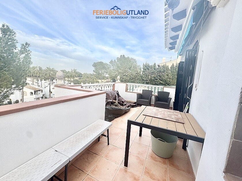 4 chambre Villa/Maison à vendre à Villamartin avec piscine - 849 900 € (Ref: 10031015)