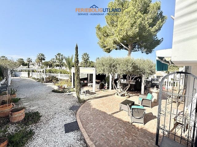 4 chambre Villa/Maison à vendre à Villamartin, Orihuela avec piscine - 849 900 € (Ref: 10031015)