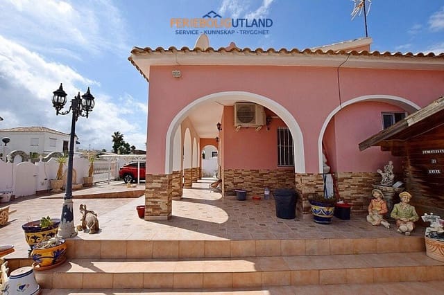 3 soveværelse Byhus til salg i Cabo Roig, Orihuela med swimmingpool garage - € 685.000 (Ref: 10031092)