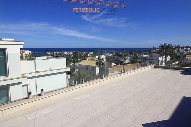 5 quarto Moradia para venda em La Zenia, Orihuela com piscina garagem - 1 500 000 € (Ref: 10031162)