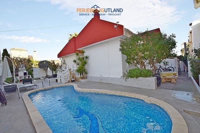 3 bedroom Villa for sale in Playa de los Locos, Torrevieja with pool garage - € 590,000 (Ref: 10031163)