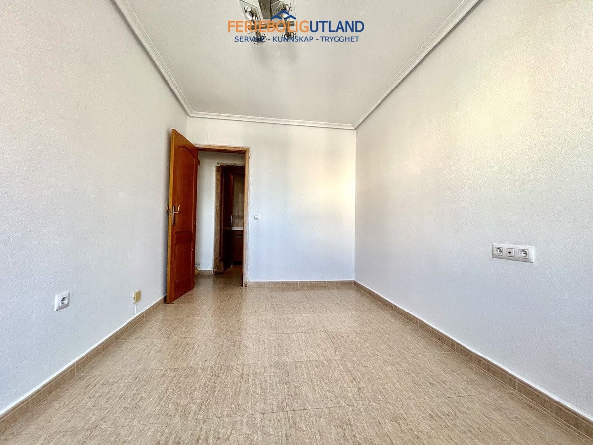 2 soverom Leilighet til salgs i Torrevieja - € 143 500 (Ref: 10031166)