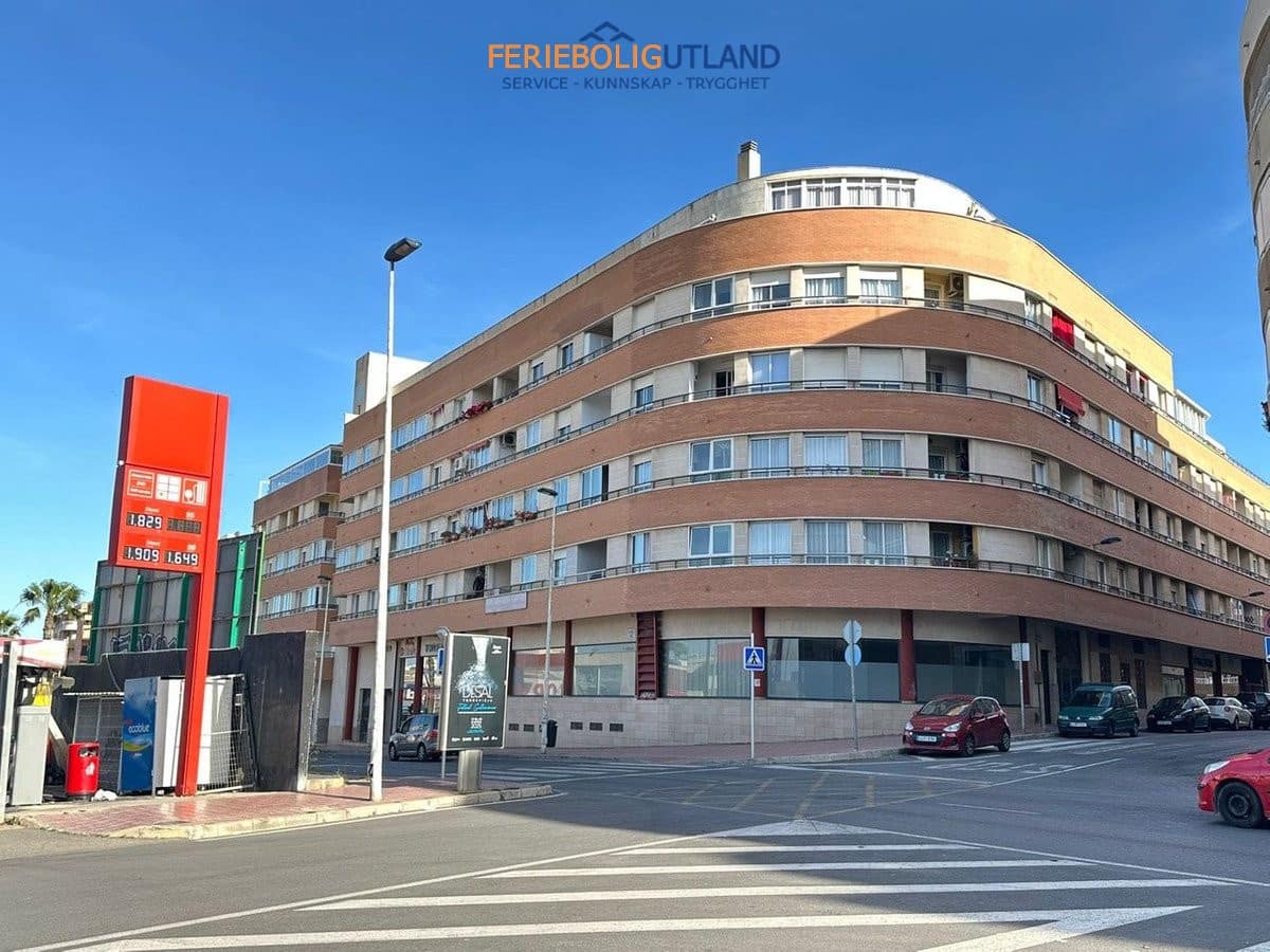 2 soverom Leilighet til salgs i Torrevieja - € 143 500 (Ref: 10031166)