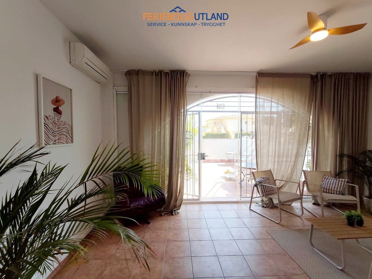 3 sovrum Hus till salu i Playa Flamenca med garage - 204 000 € (Ref: 10032398)