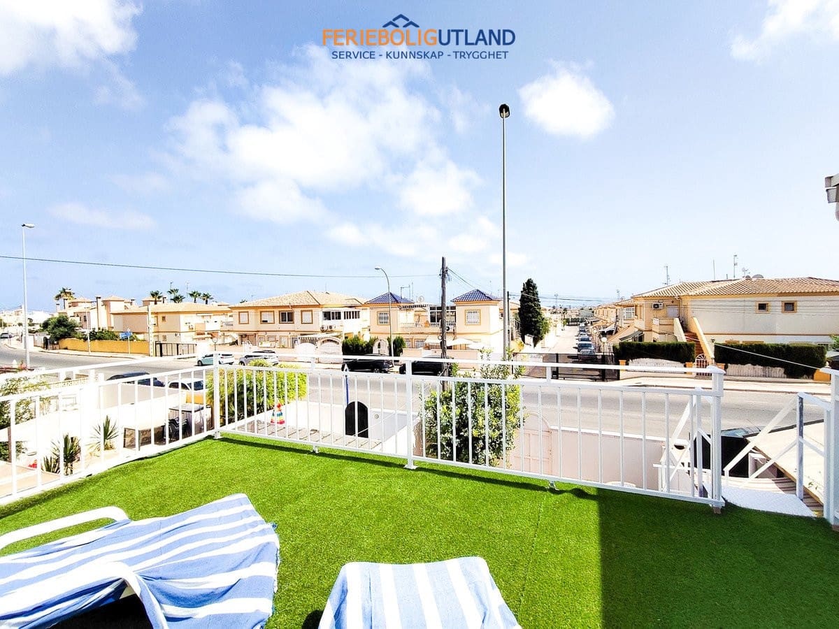 3 sovrum Hus till salu i Playa Flamenca med garage - 204 000 € (Ref: 10032398)