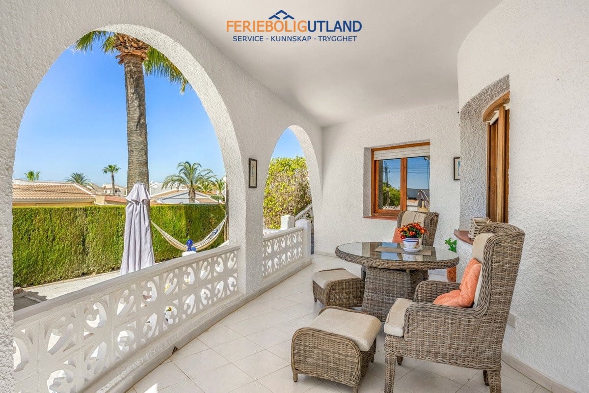 5 bedroom Villa for sale in Ciudad Quesada with pool garage - € 480,000 (Ref: 10032399)