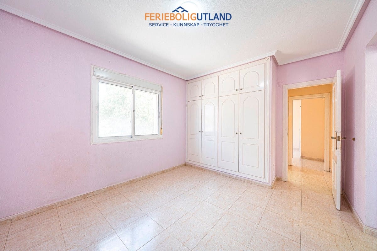 3 sovrum Villa till salu i Ciudad Quesada med pool garage - 399 000 € (Ref: 10032401)