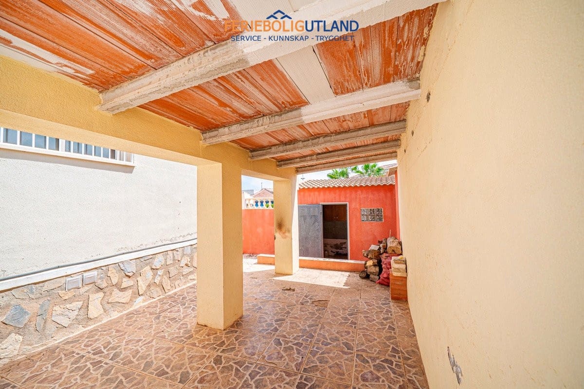3 sovrum Villa till salu i Ciudad Quesada med pool garage - 399 000 € (Ref: 10032401)