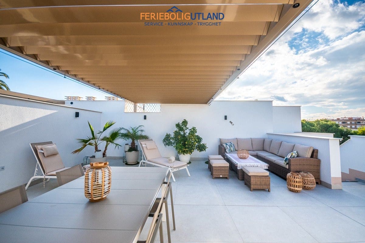 3 chambre Penthouse à vendre à San Pedro del Pinatar avec piscine garage - 339 000 € (Ref: 10032402)
