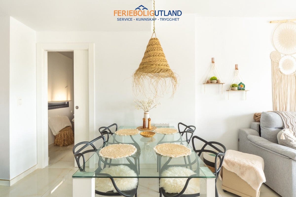 Apartamento de 2 habitaciones en Los Altos en venta con piscina garaje - 264.000 € (Ref: 10032487)