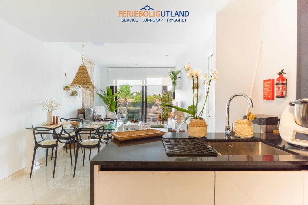 Apartamento de 2 habitaciones en Los Altos en venta con piscina garaje - 264.000 € (Ref: 10032487)