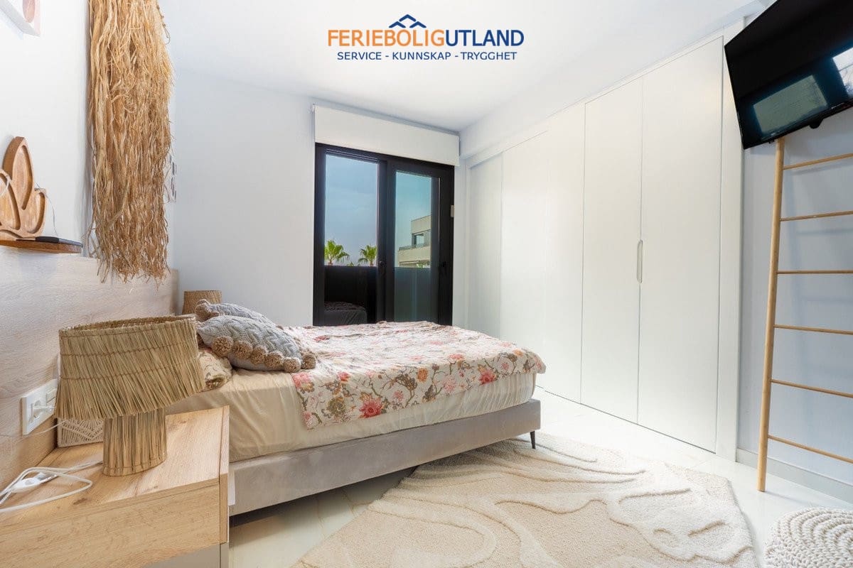 Apartamento de 2 habitaciones en Los Altos en venta con piscina garaje - 264.000 € (Ref: 10032487)