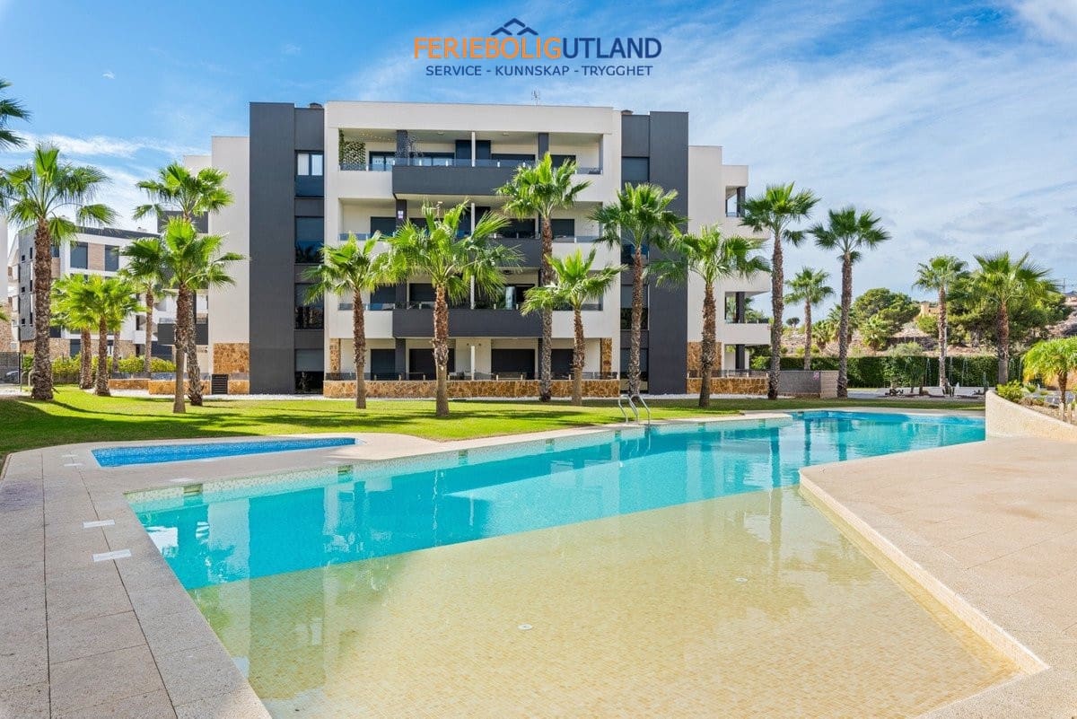 Apartamento de 2 habitaciones en Los Altos en venta con piscina garaje - 264.000 € (Ref: 10032487)