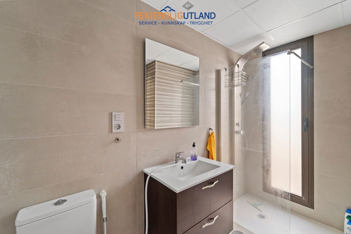2 sypialnia Dom na sprzedaż w Villamartin z basenem - 370 000 € (Ref: 10032489)
