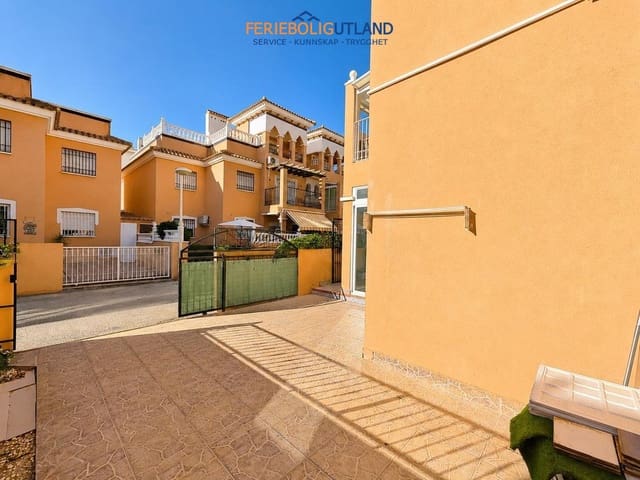 2 makuuhuone Huoneisto myytävänä paikassa Playa Flamenca, Orihuela mukana uima-altaan 
autotalli - 149 000 € (Ref: 10032492)