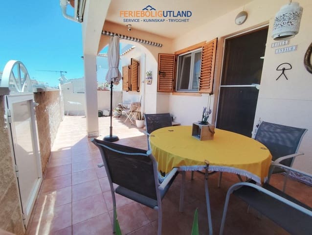 Chalet de 4 habitaciones en Playa Flamenca, Orihuela en venta con piscina - 280.000 € (Ref: 10032493)