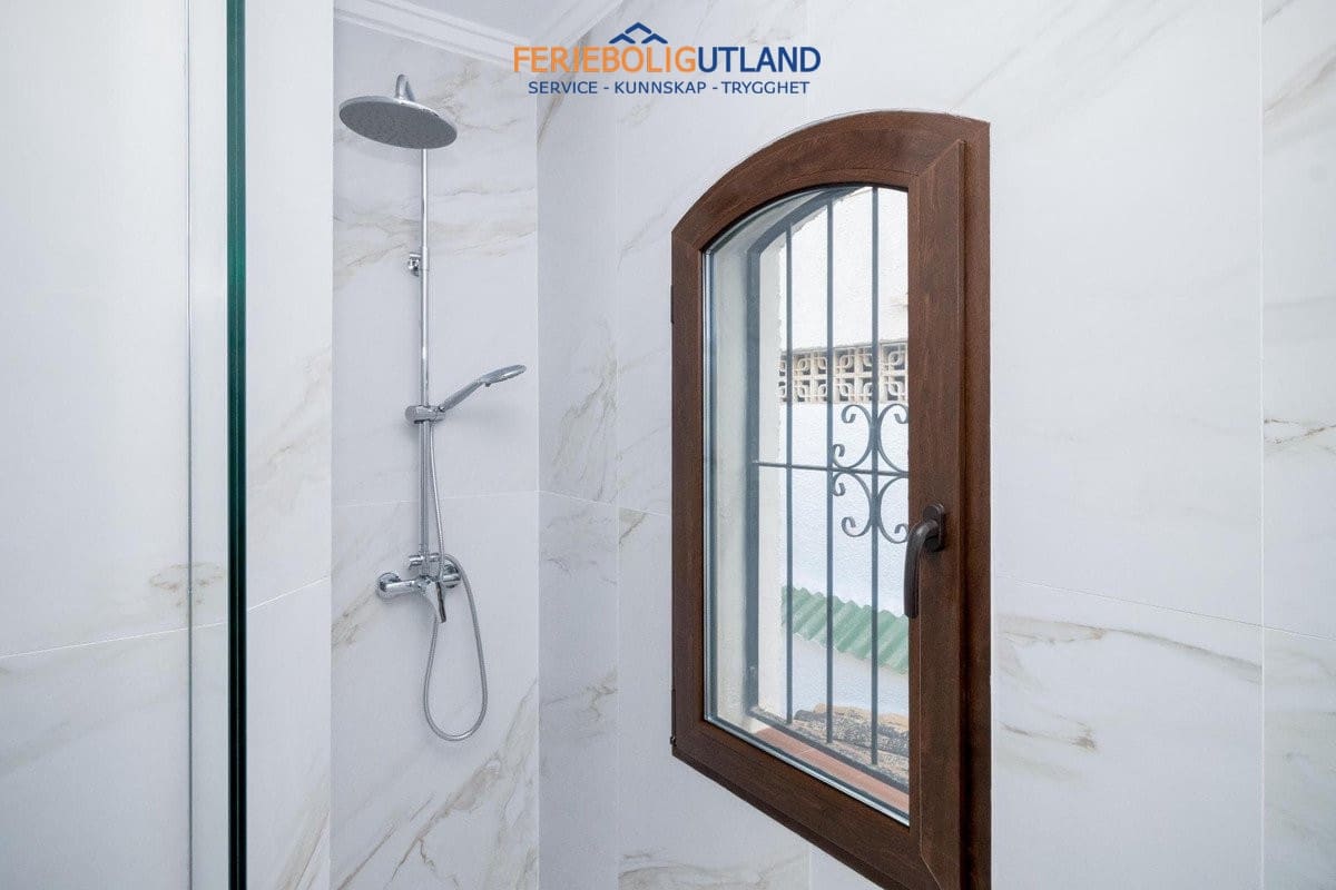 3 sovrum Villa till salu i La Zenia med garage - 338 000 € (Ref: 10032494)
