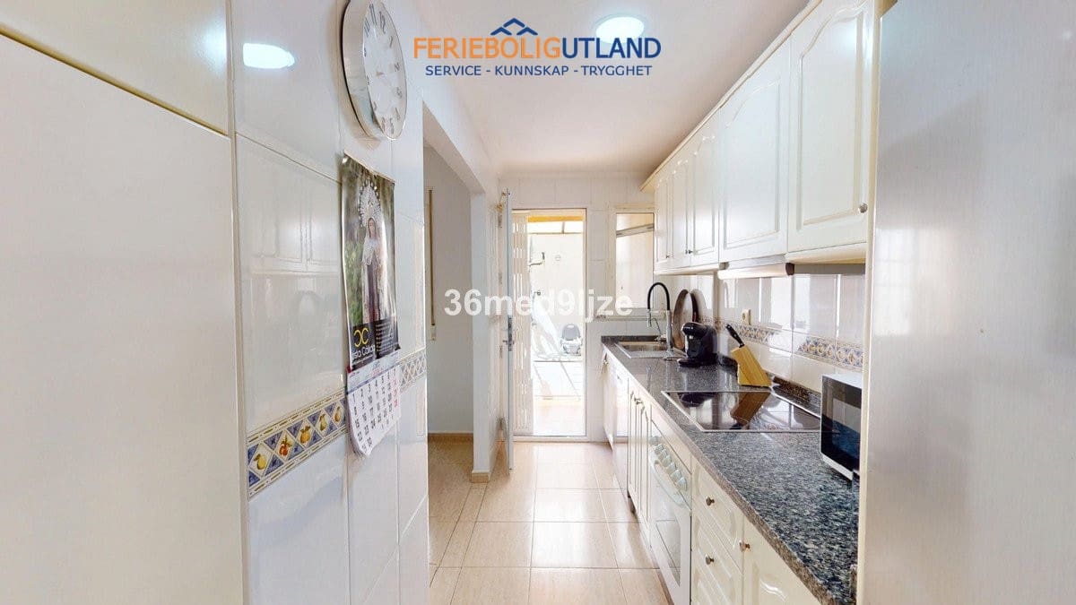 3 Zimmer Villa zu verkaufen in Los Alcazares mit Pool - 250.000 € (Ref: 10032496)