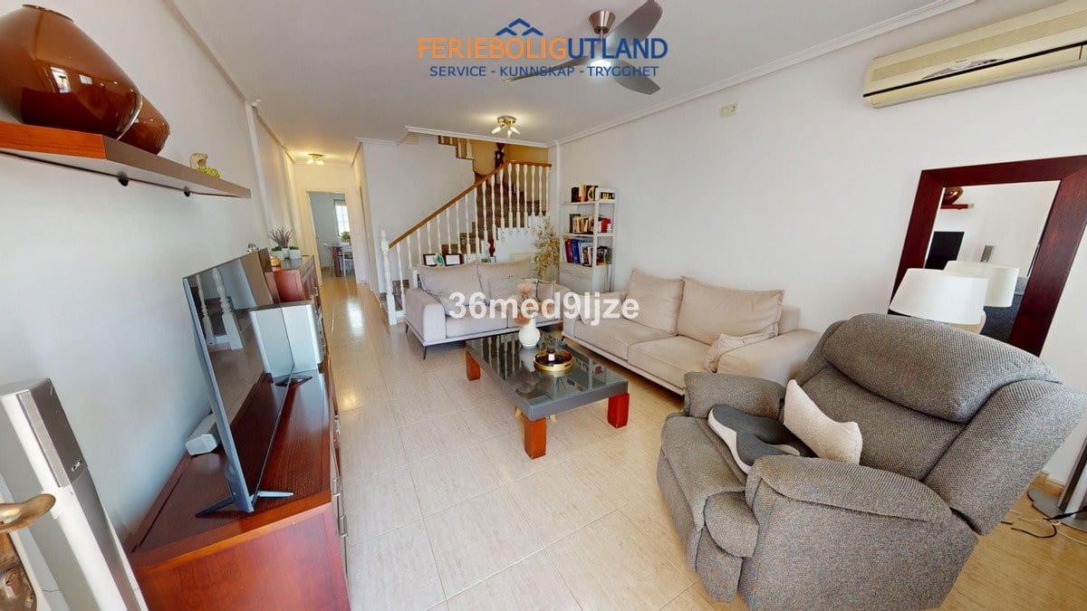 3 Zimmer Villa zu verkaufen in Los Alcazares mit Pool - 250.000 € (Ref: 10032496)