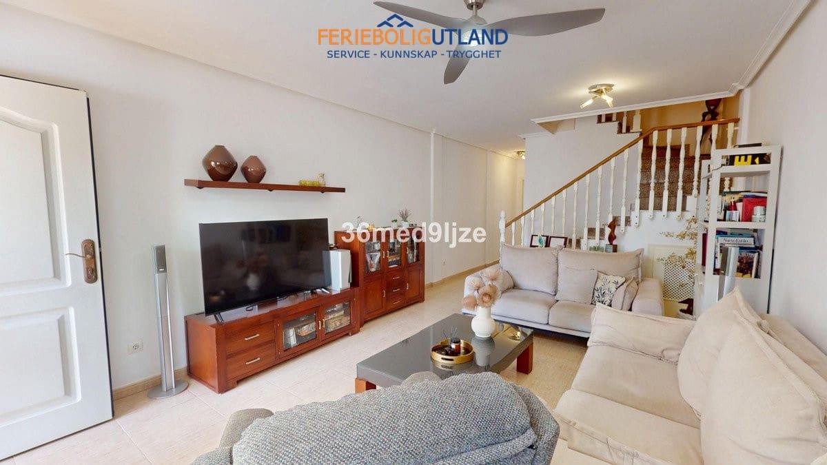 3 Zimmer Villa zu verkaufen in Los Alcazares mit Pool - 250.000 € (Ref: 10032496)