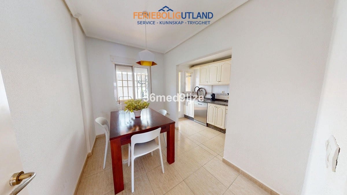 3 Zimmer Villa zu verkaufen in Los Alcazares mit Pool - 250.000 € (Ref: 10032496)