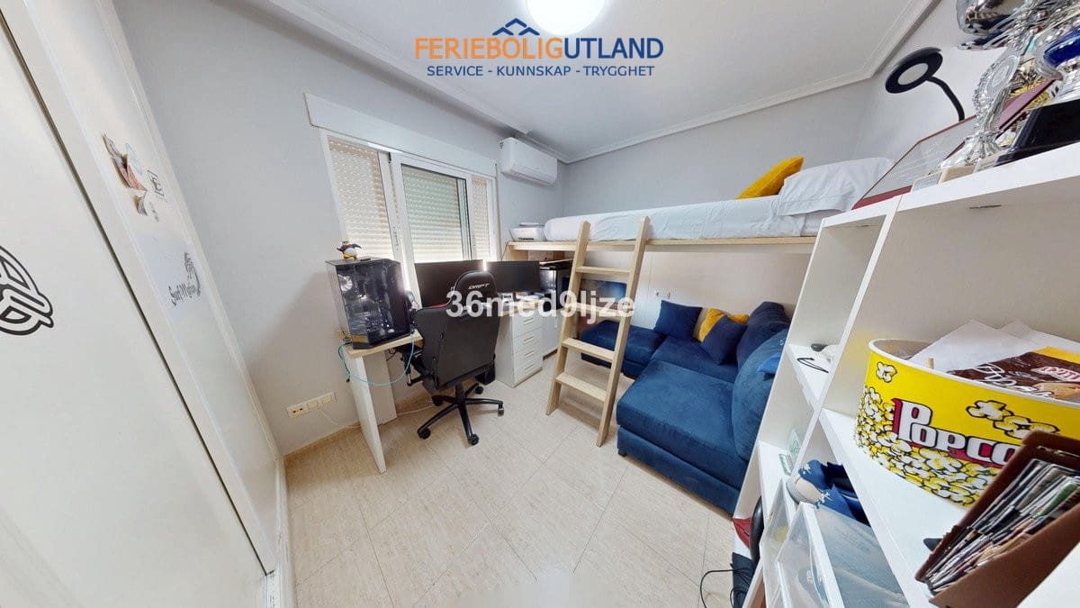 3 Zimmer Villa zu verkaufen in Los Alcazares mit Pool - 250.000 € (Ref: 10032496)