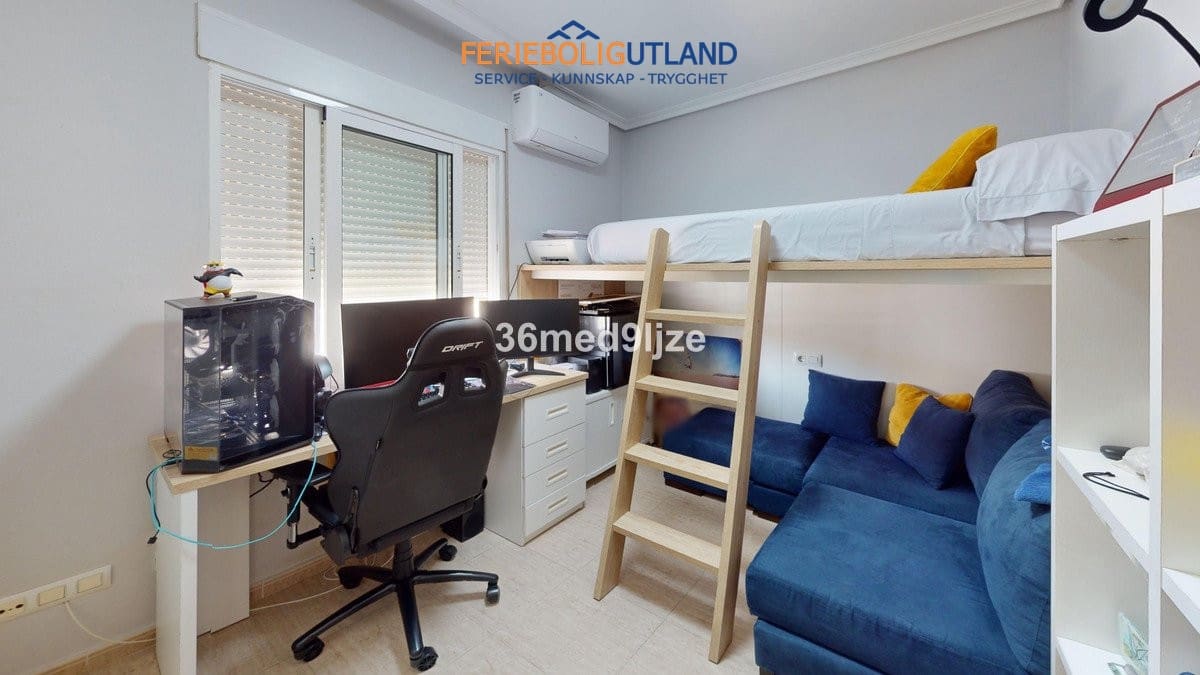 3 Zimmer Villa zu verkaufen in Los Alcazares mit Pool - 250.000 € (Ref: 10032496)