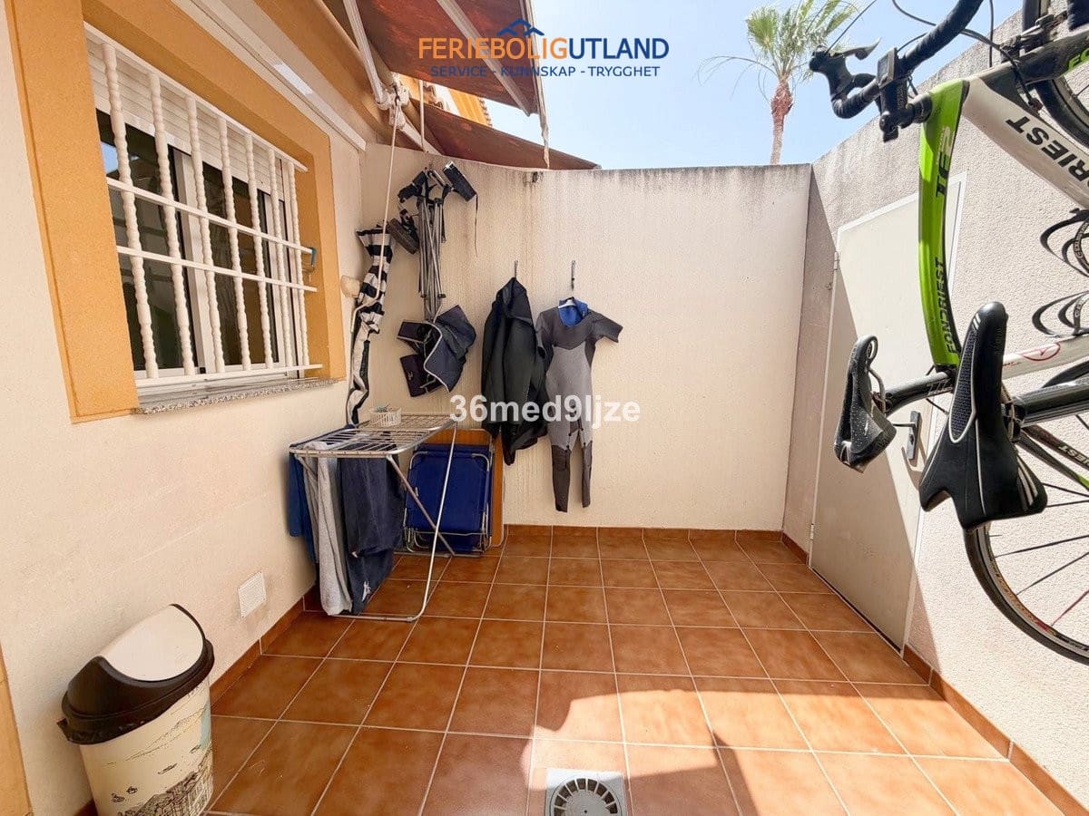 3 Zimmer Villa zu verkaufen in Los Alcazares mit Pool - 250.000 € (Ref: 10032496)