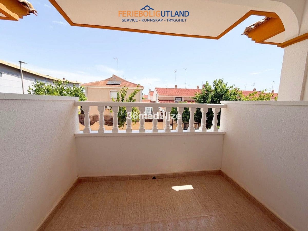 3 Zimmer Villa zu verkaufen in Los Alcazares mit Pool - 250.000 € (Ref: 10032496)