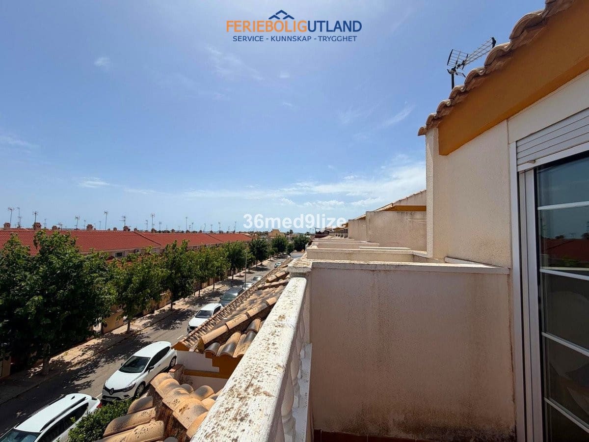 3 Zimmer Villa zu verkaufen in Los Alcazares mit Pool - 250.000 € (Ref: 10032496)