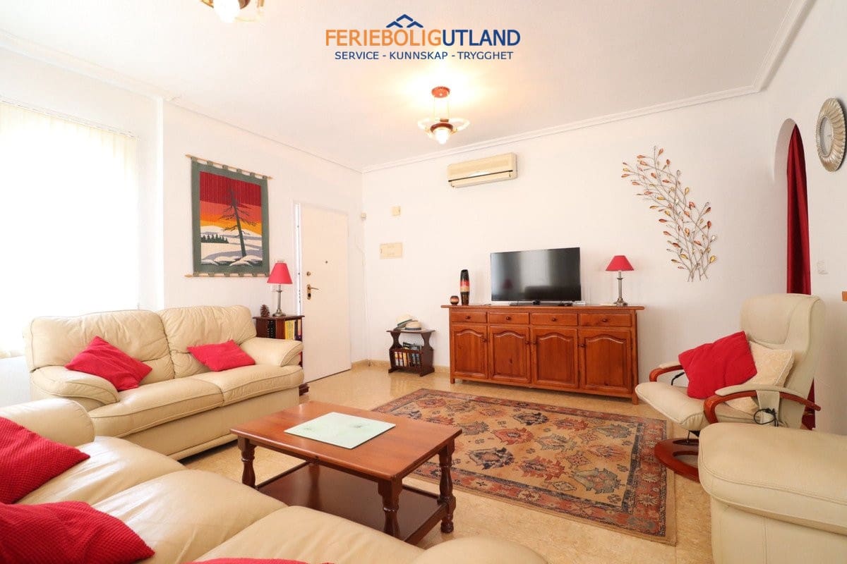 3 bedroom Villa for sale in Algorfa with pool garage - € 220,000 (Ref: 10032499)