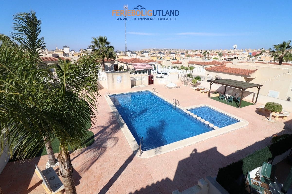 3 bedroom Villa for sale in Algorfa with pool garage - € 220,000 (Ref: 10032499)