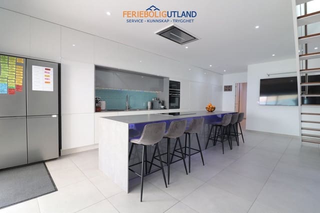 4 chambre Villa/Maison à vendre à Benijófar avec piscine garage - 795 000 € (Ref: 10032500)