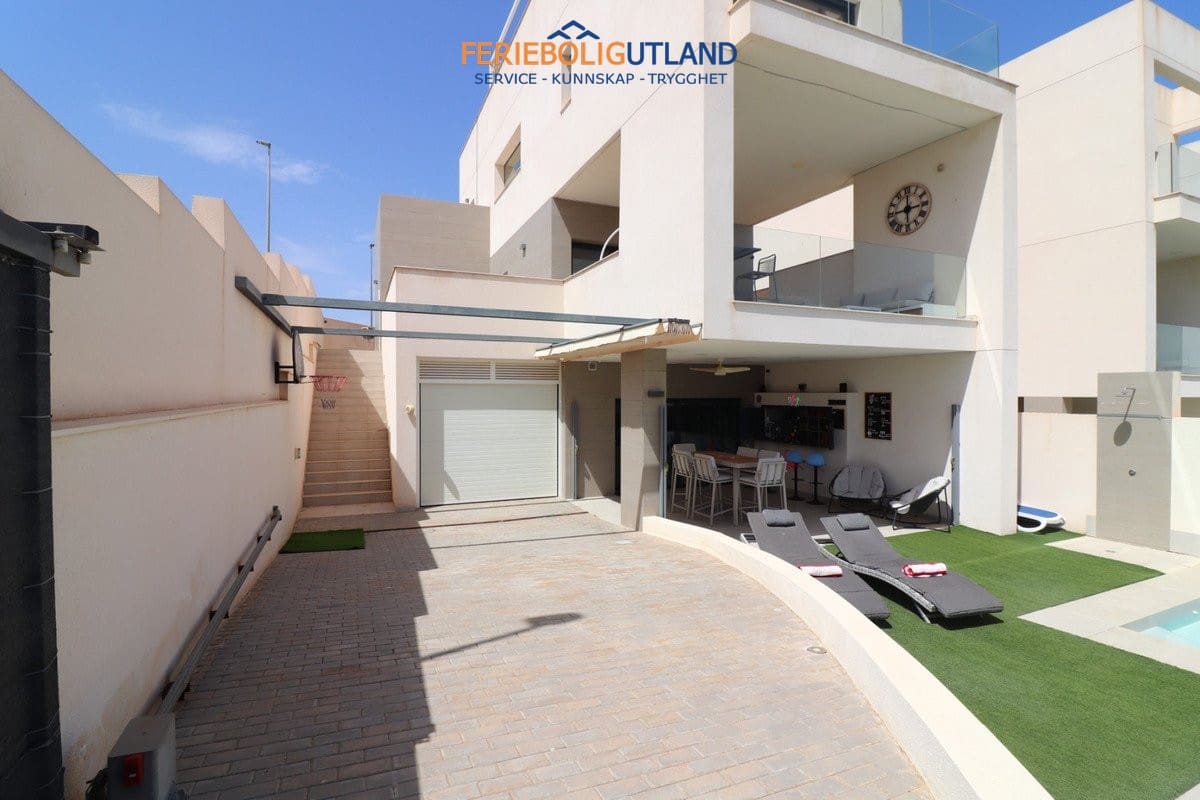 4 chambre Villa/Maison à vendre à Benijofar avec piscine garage - 795 000 € (Ref: 10032500)