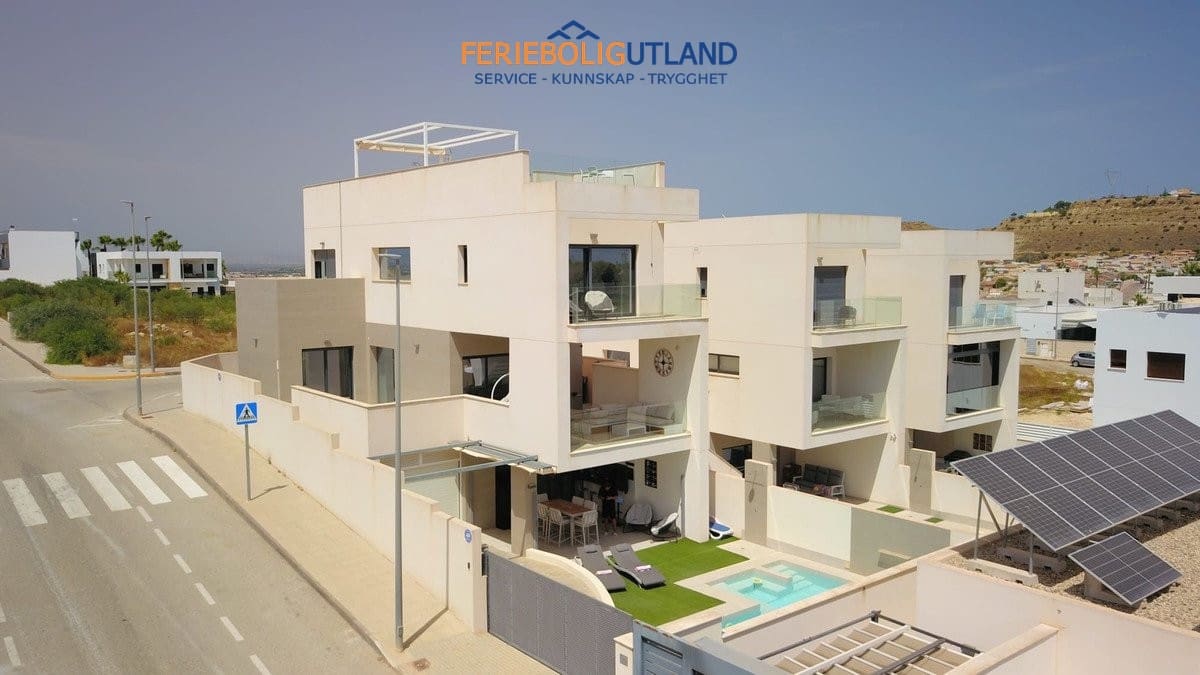 4 chambre Villa/Maison à vendre à Benijofar avec piscine garage - 795 000 € (Ref: 10032500)