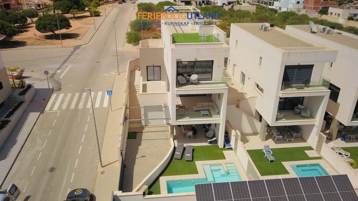 4 chambre Villa/Maison à vendre à Benijofar avec piscine garage - 795 000 € (Ref: 10032500)