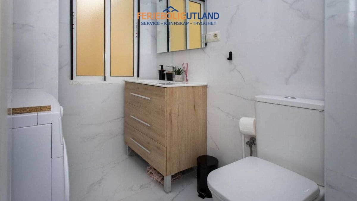 3 slaapkamer Huis te koop in Playa Flamenca met zwembad garage - € 330.000 (Ref: 10032501)