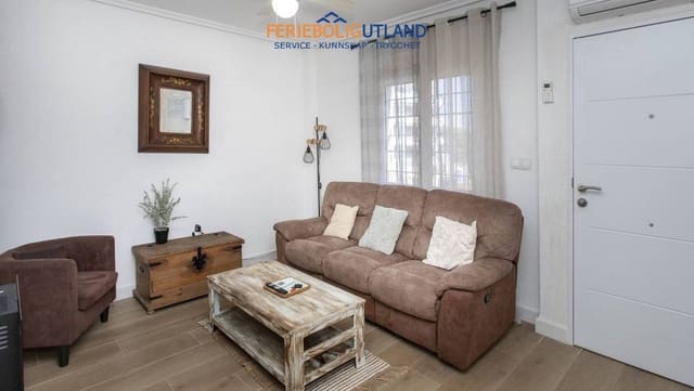 3 slaapkamer Huis te koop in Playa Flamenca, Orihuela met zwembad garage - € 330.000 (Ref: 10032501)