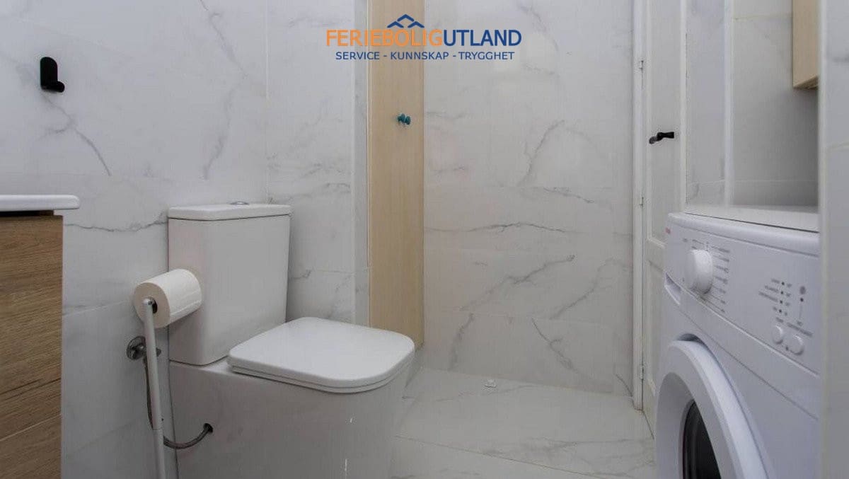 3 slaapkamer Huis te koop in Playa Flamenca met zwembad garage - € 330.000 (Ref: 10032501)
