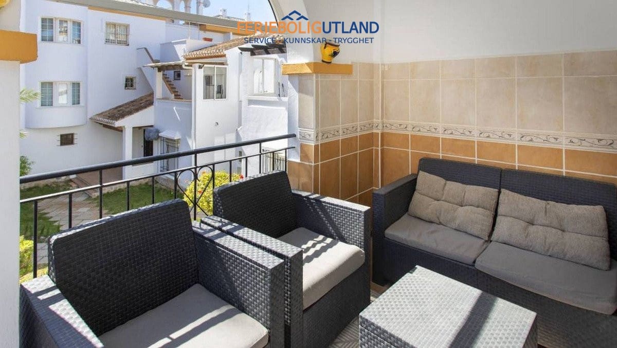 3 slaapkamer Huis te koop in Playa Flamenca met zwembad garage - € 330.000 (Ref: 10032501)
