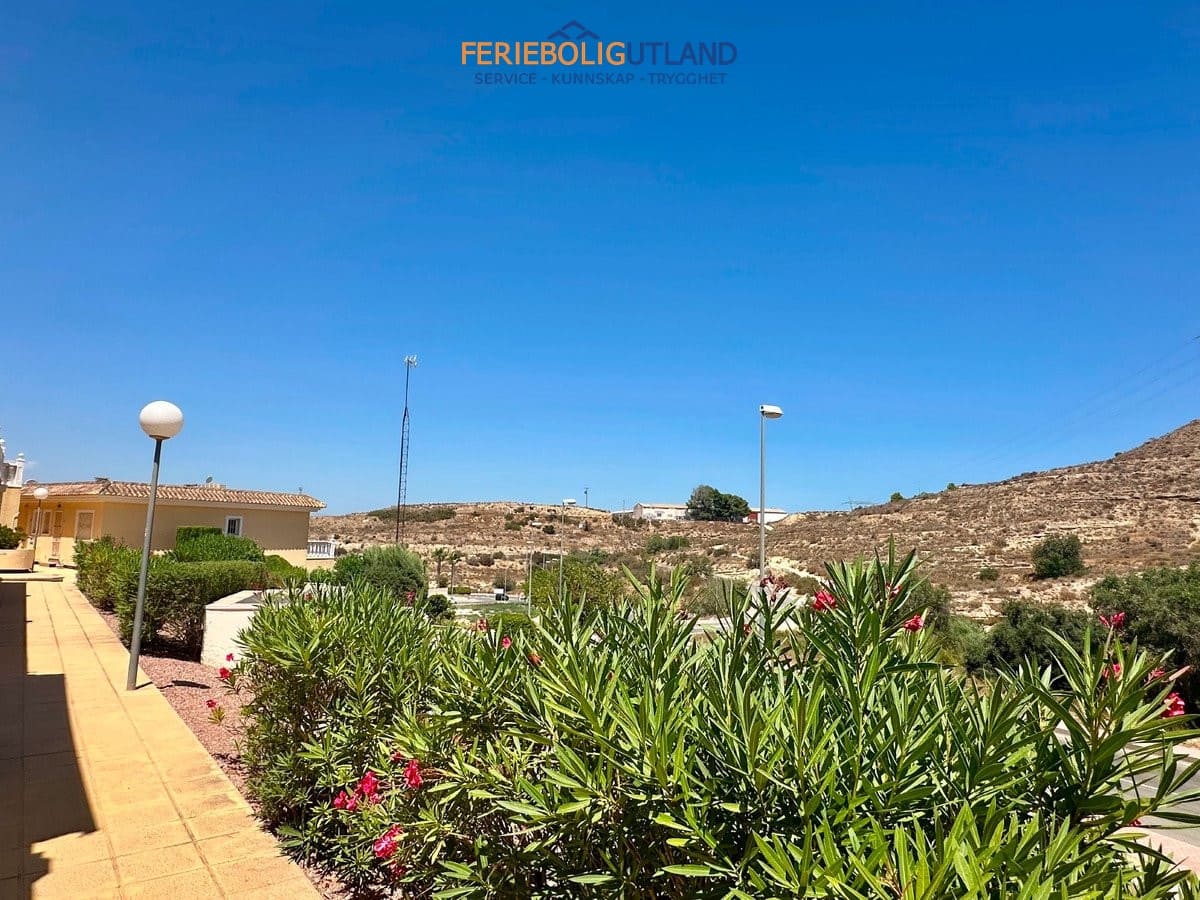 2 bedroom Townhouse for sale in Ciudad Quesada with pool garage - € 165,000 (Ref: 10033164)