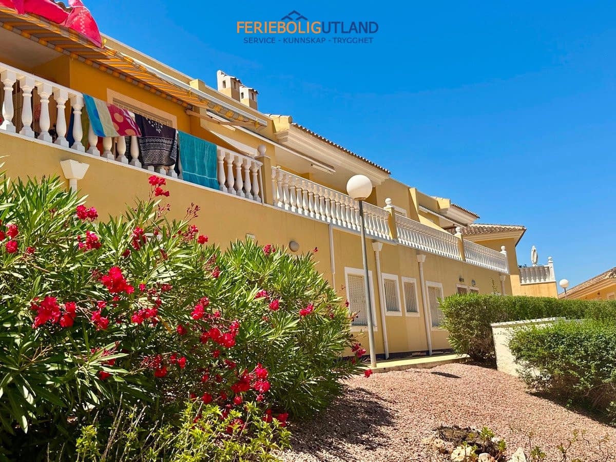 2 bedroom Townhouse for sale in Ciudad Quesada with pool garage - € 165,000 (Ref: 10033164)