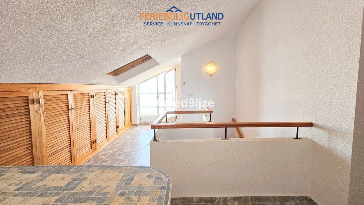 3 makuuhuone Omakotitalo myytävänä paikassa Los Narejos mukana uima-altaan 
autotalli - 186 900 € (Ref: 10033166)
