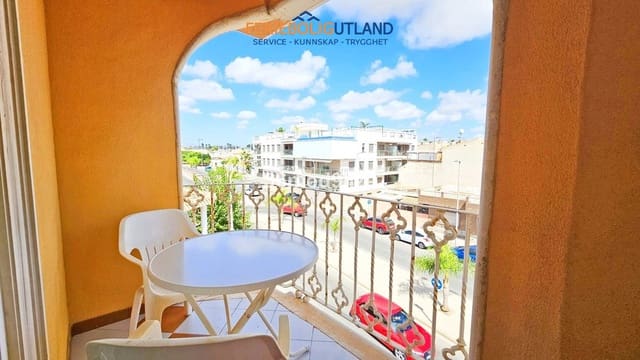 3 makuuhuone Omakotitalo myytävänä paikassa Los Narejos, Los Alcázares mukana uima-altaan 
autotalli - 186 900 € (Ref: 10033166)