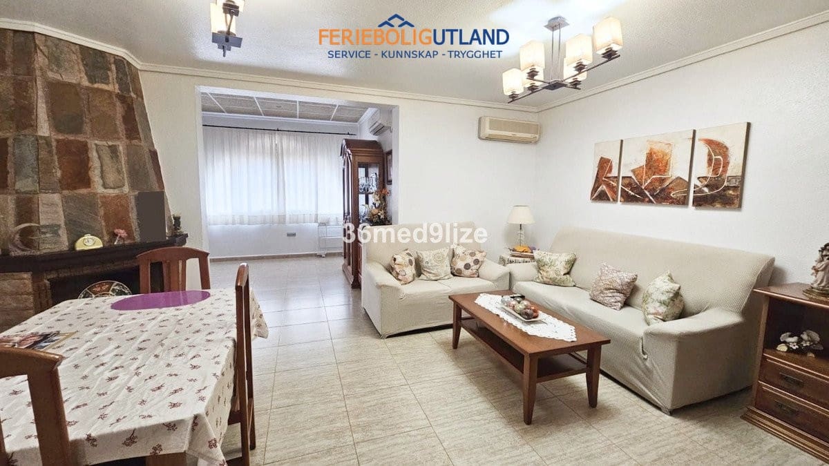 3 slaapkamer Villa te koop in Los Alcazares met zwembad garage - € 477.000 (Ref: 10033167)